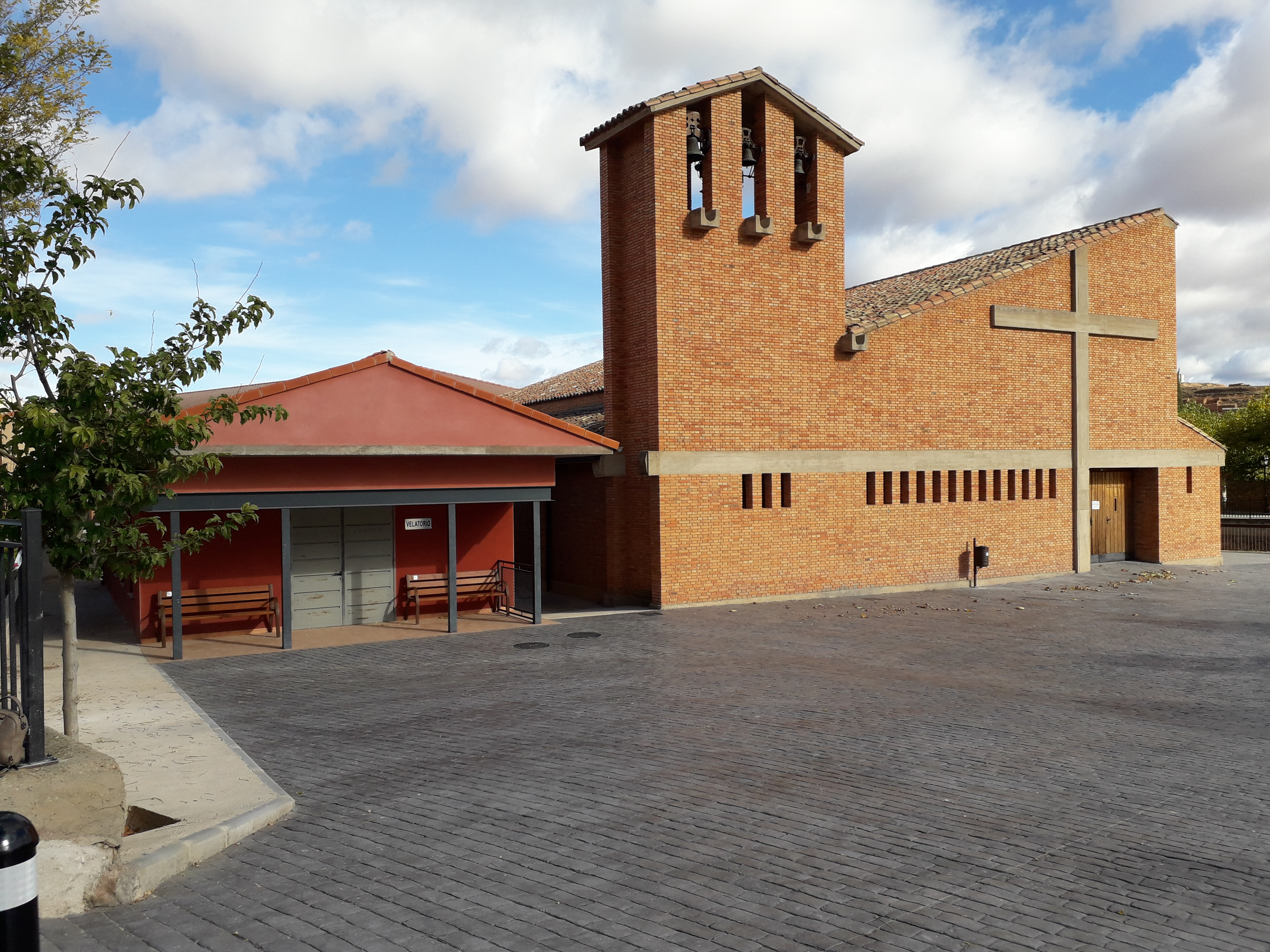 Velatorio y Plaza de la Iglesia - Tras las obras