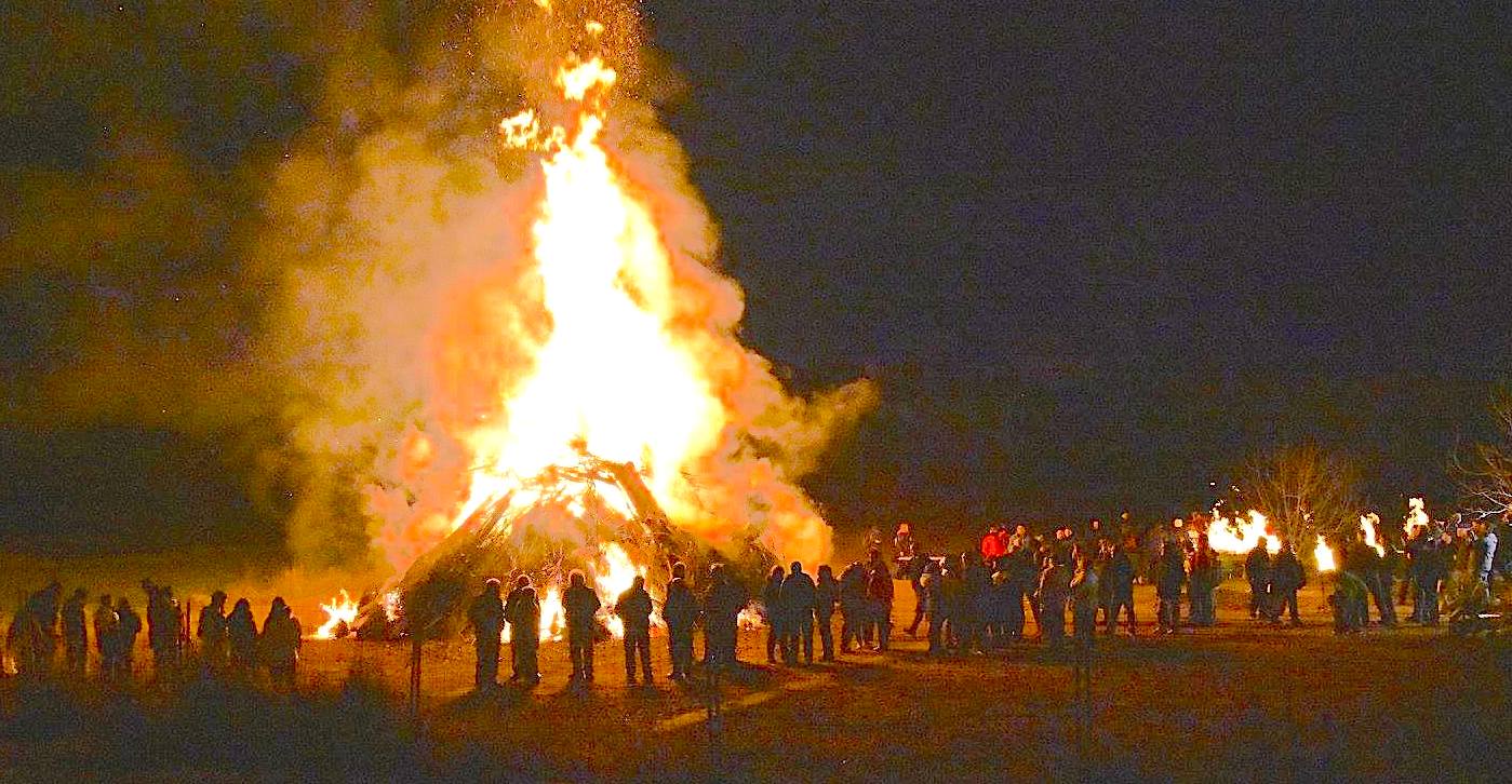 Hoguera de San Antón - Fiesta de los quintos - Santa María de Huerta